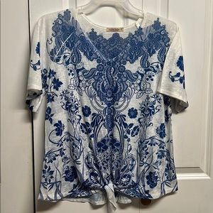 Coco’s CloZet Blue & White Paisley Print Tie Knot Front Knit Top Size L